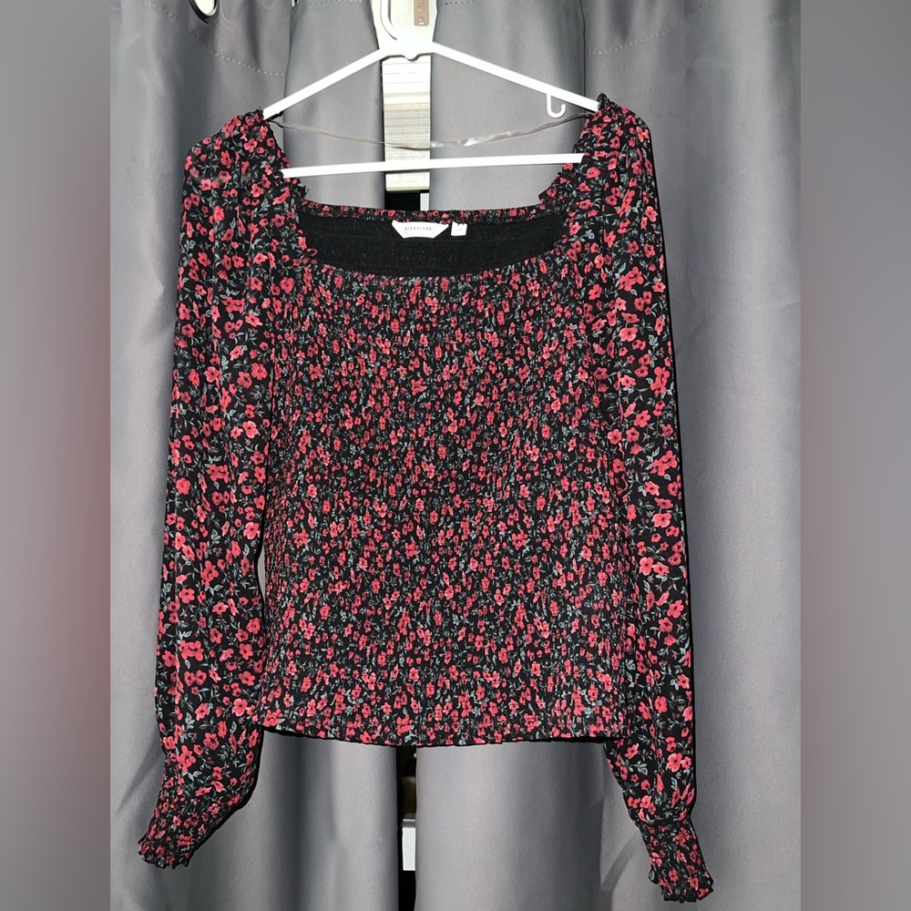 NWOT XL Reitmans Floral Black & Red Women's Crop Top w/ Ruching & Sheer Sleeves